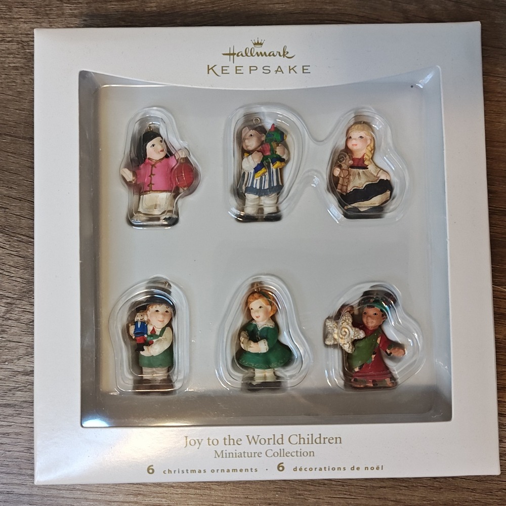 Hallmark Keepsake Joy to the World Children Set 6 Mini Ornaments 2007 QSR8169